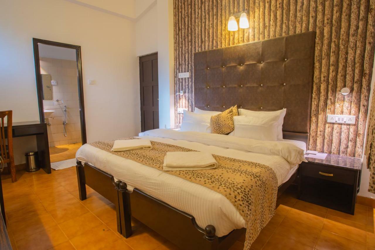 Fusion Resorts Candolim Exterior foto